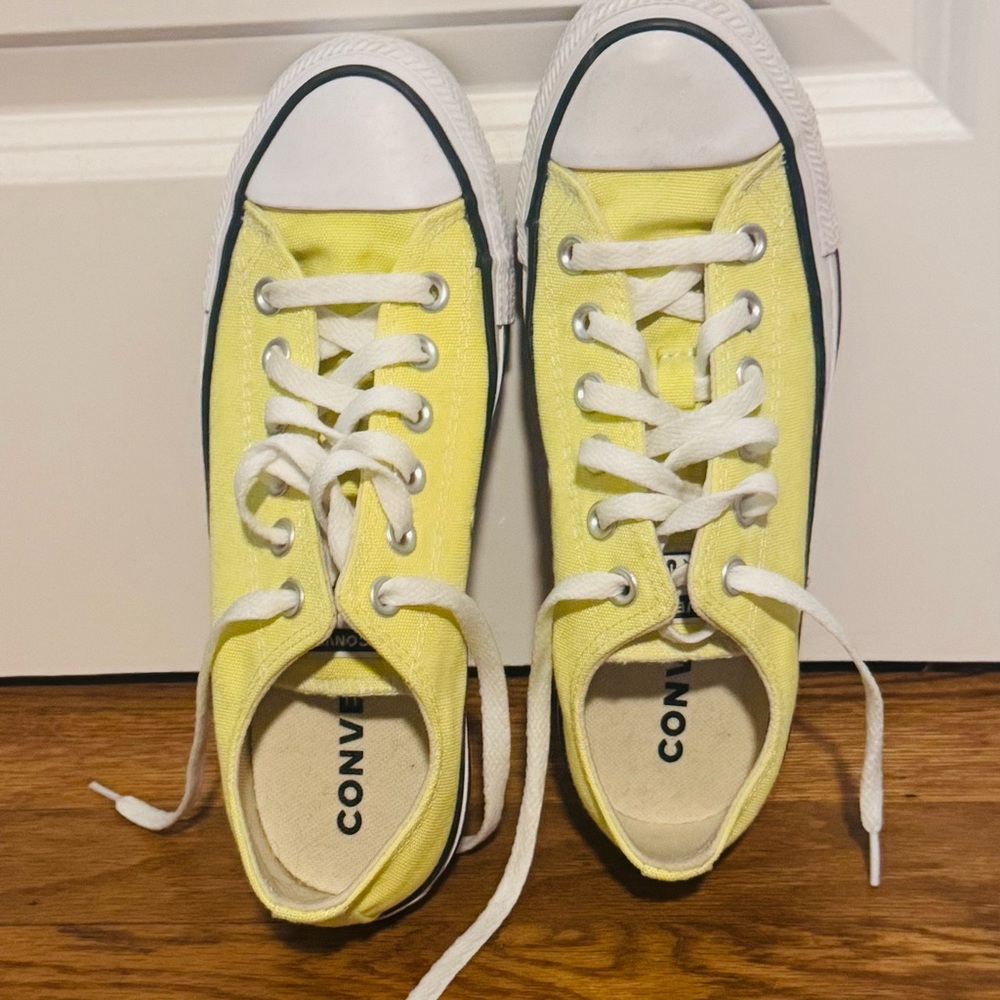 Yellow Converse, Size 7